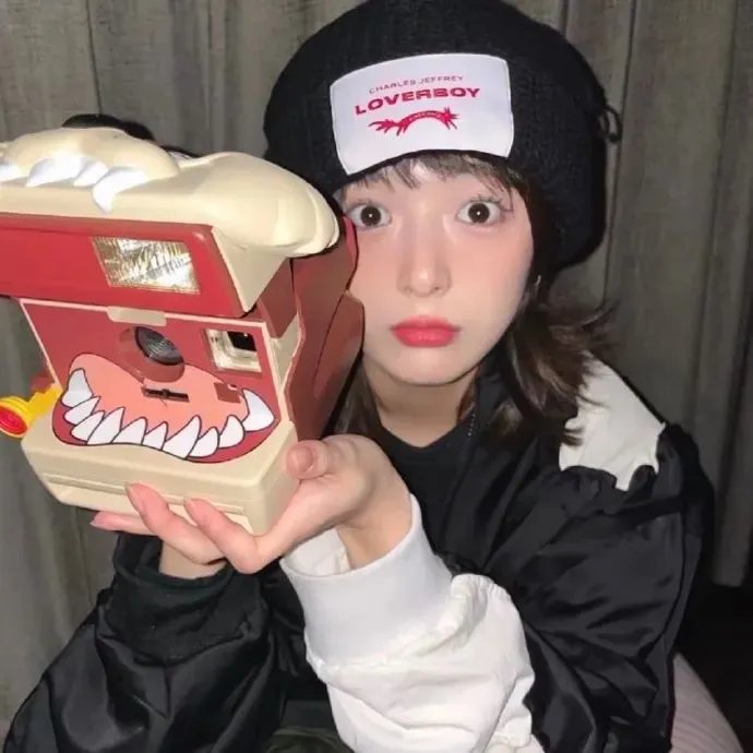 锦衣之下